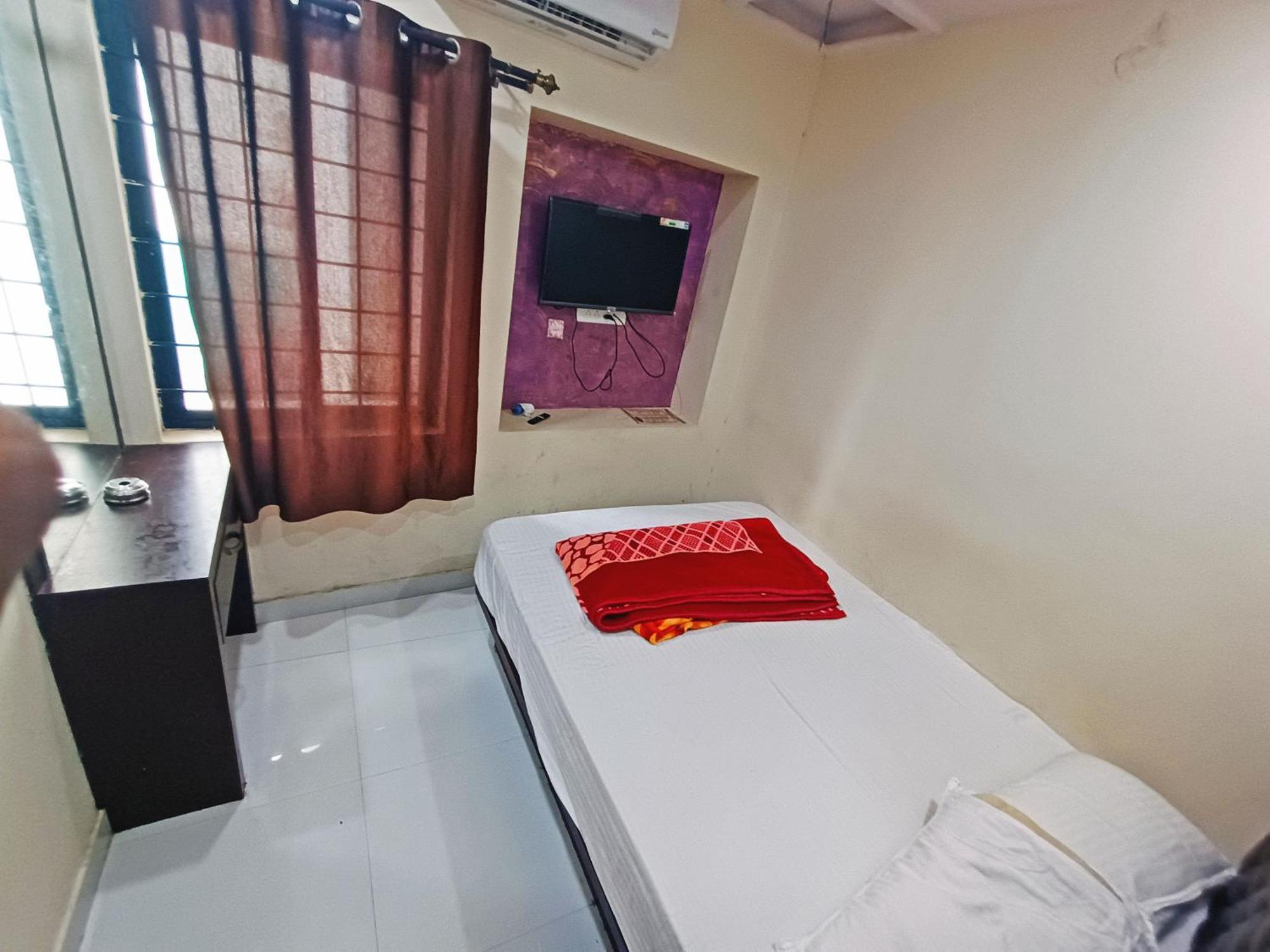 Mg Residency Hotel Chikmagalūr Exterior foto